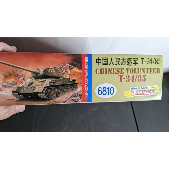 1/35 Dragon Chinese Volunteer T-34/85 Tank Model Kit Korean War Series 6810 Rare - Picture 9 of 11